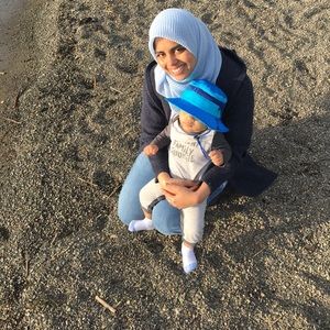 Meet your Posher, Amina